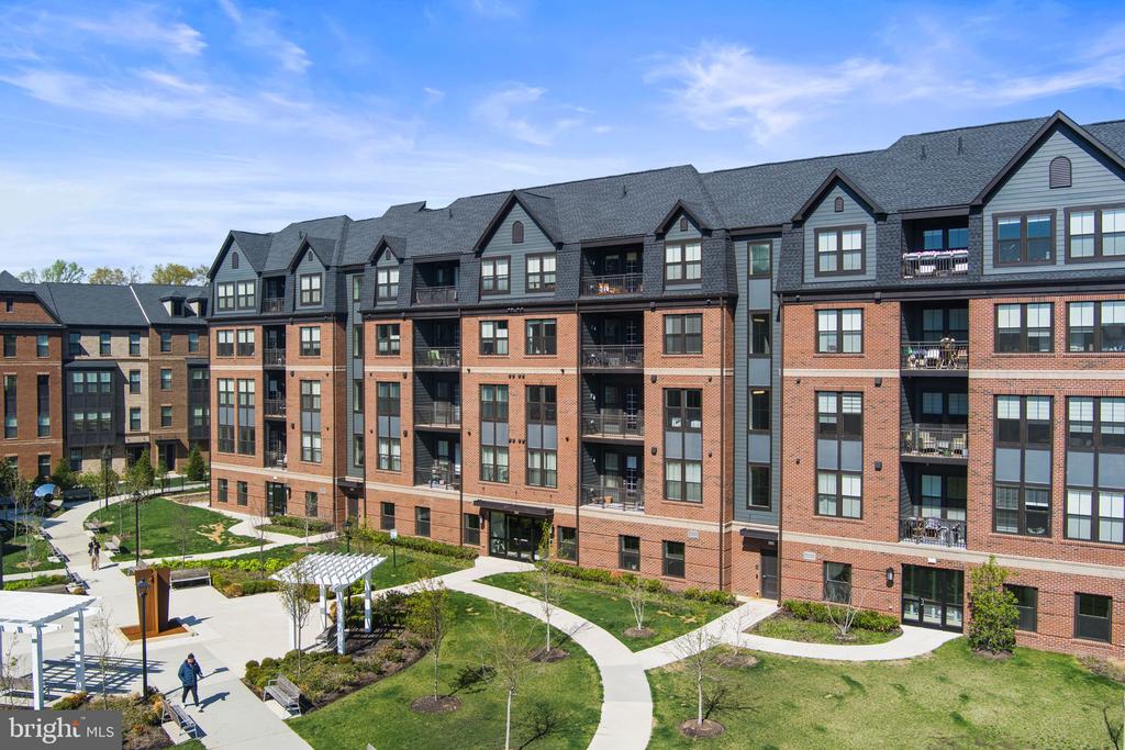 3925 Fair Ridge Dr #509