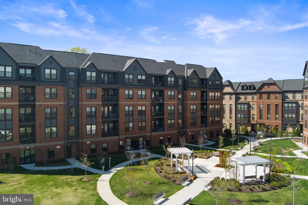 3925 Fair Ridge Dr #509
