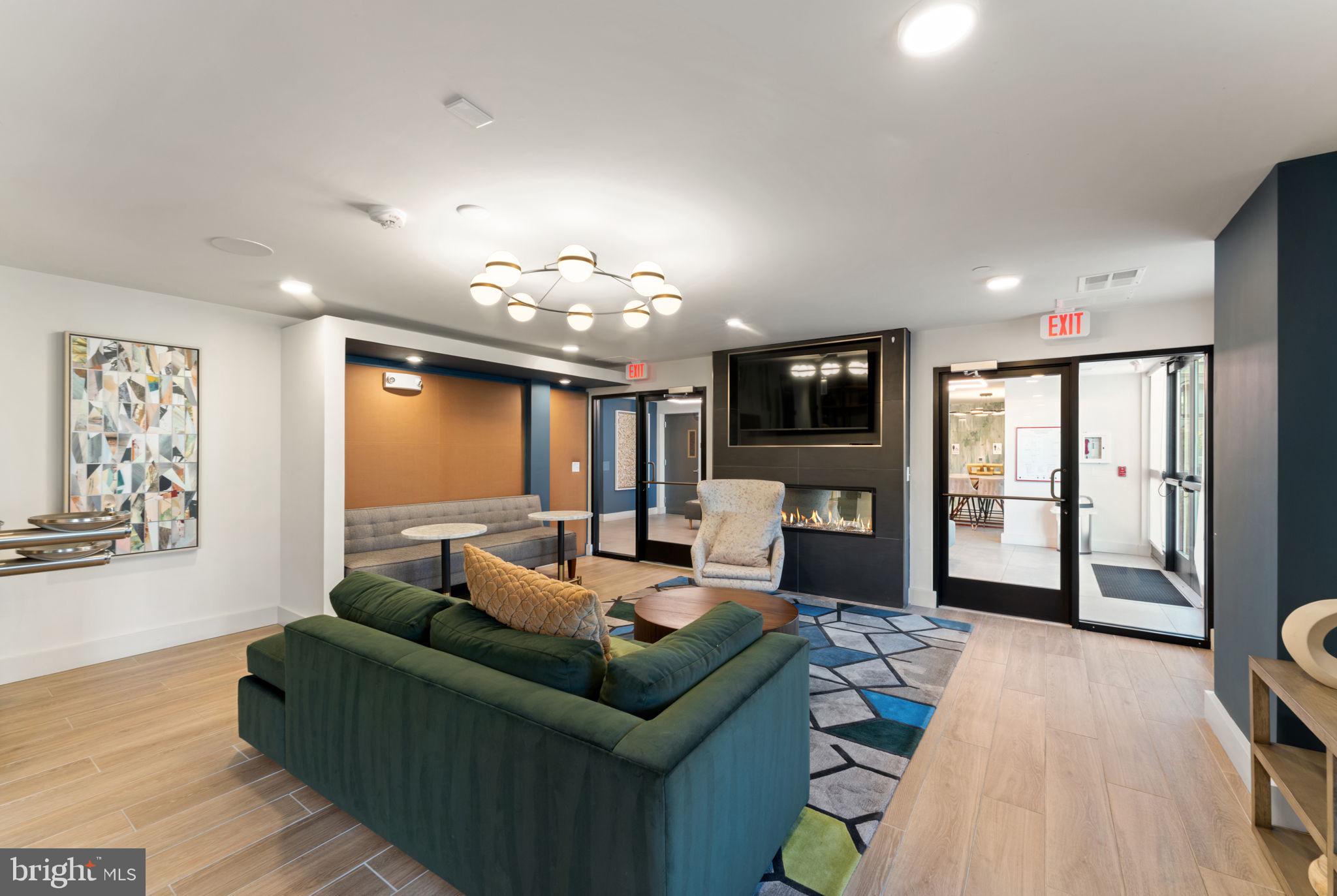 3925 Fair Ridge Dr #509