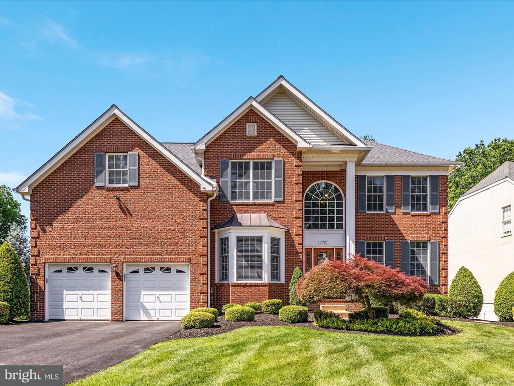 3781 Penderwood Dr