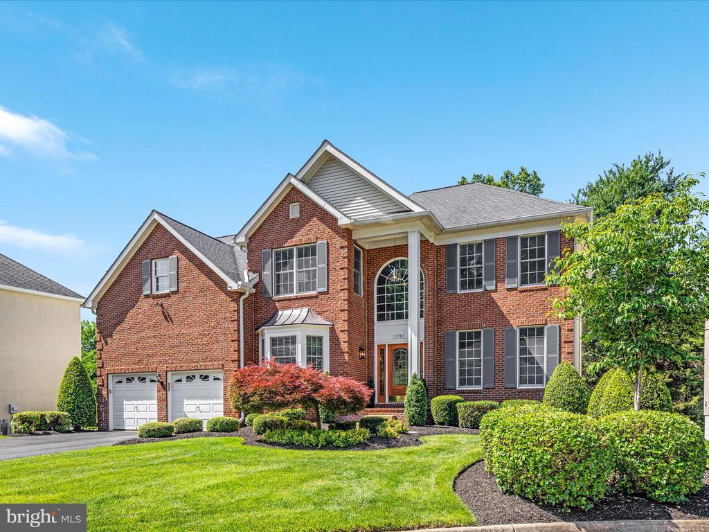 3781 Penderwood Dr