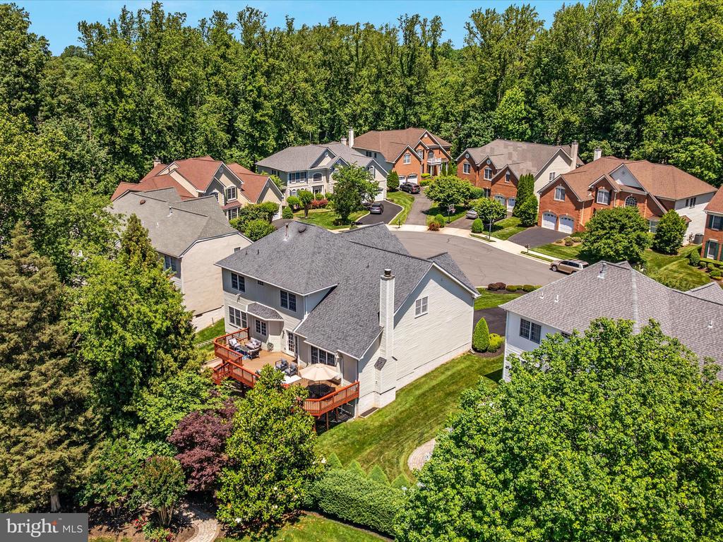 3781 Penderwood Dr