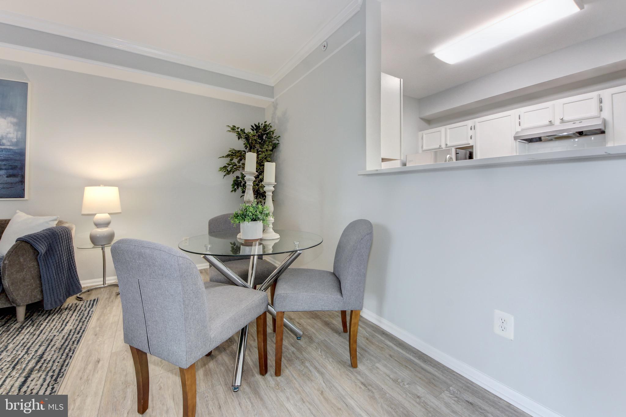 1600 SPRING GATE DRIVE 2406