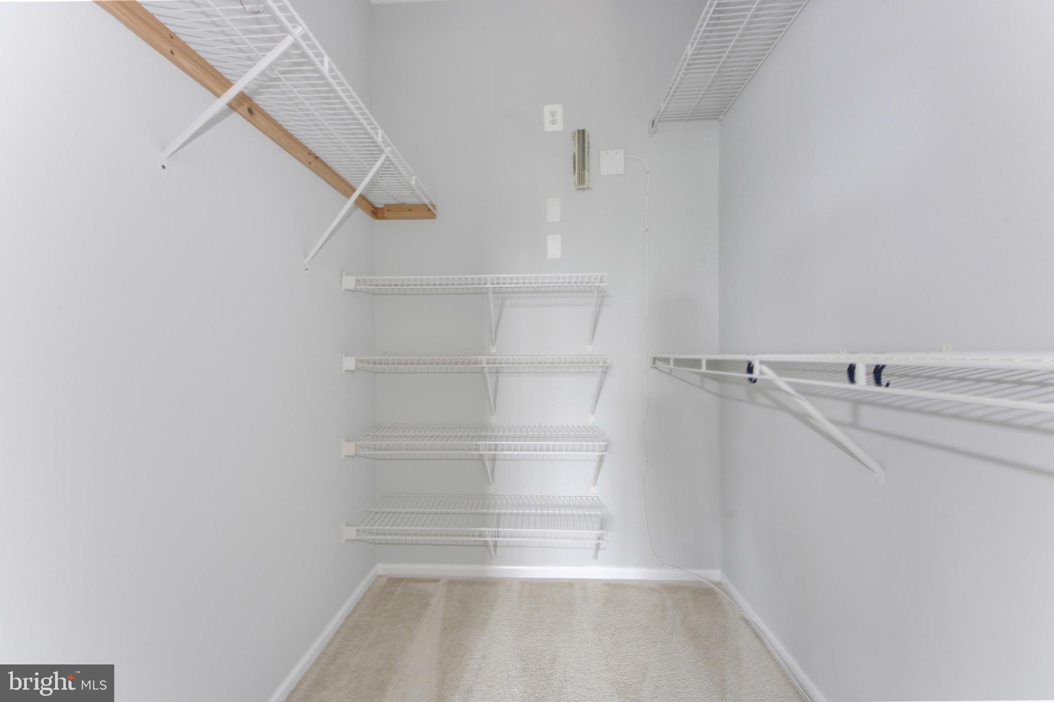 1600 SPRING GATE DRIVE 2406