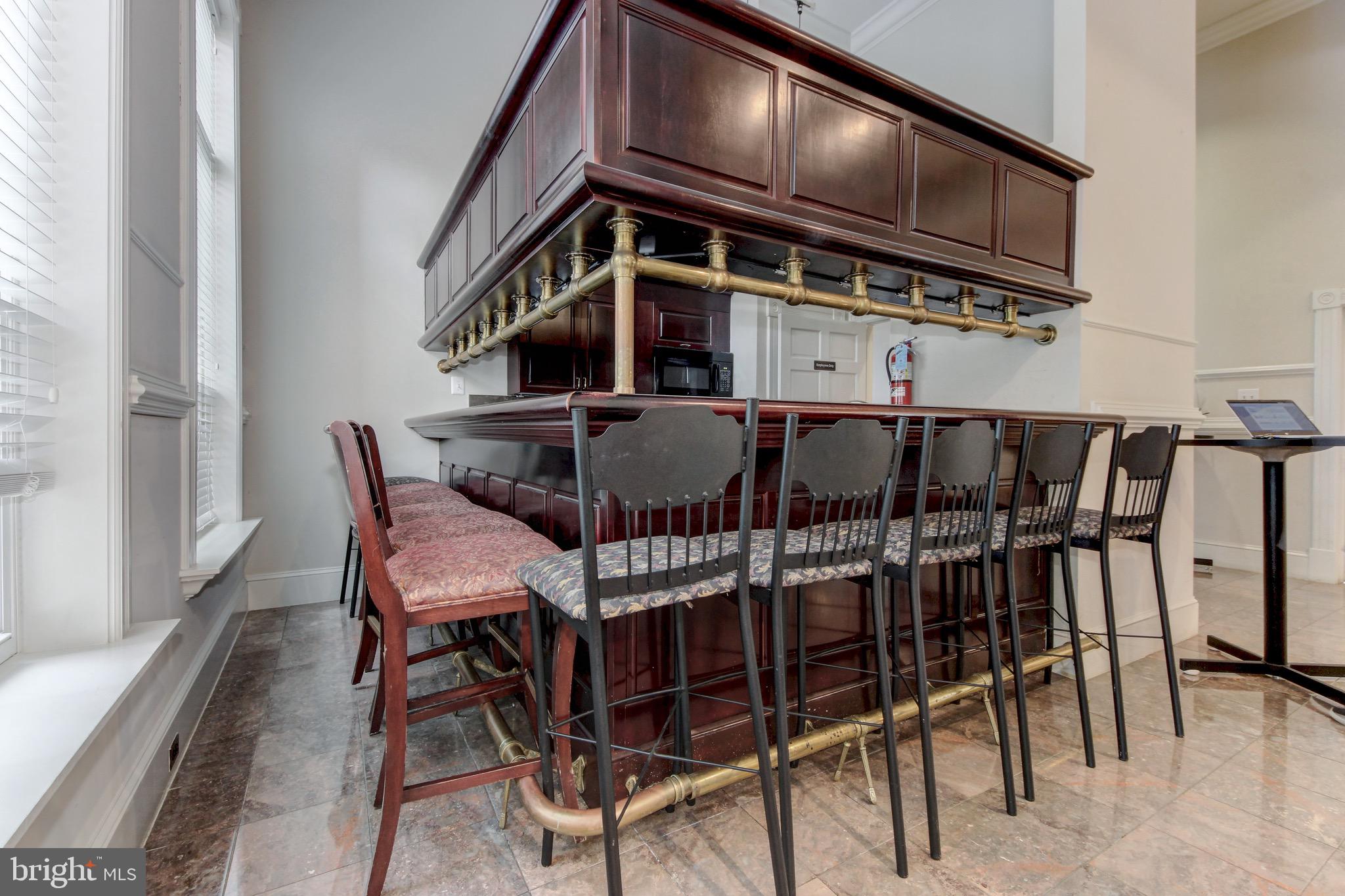 1600 SPRING GATE DRIVE 2406