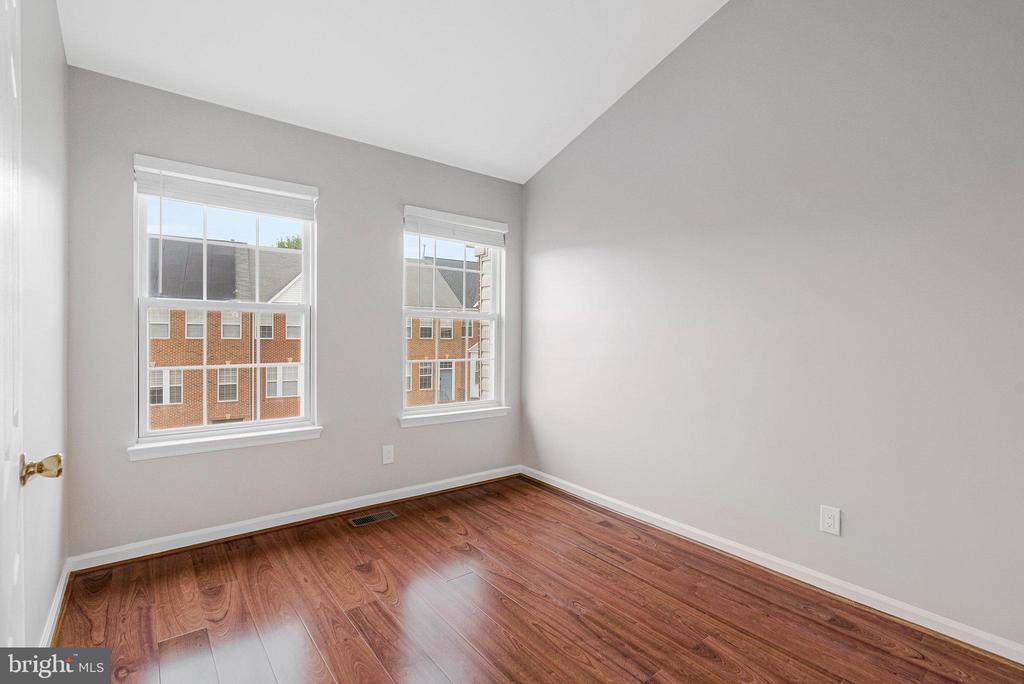 2504 WOODROW WILSON DRIVE