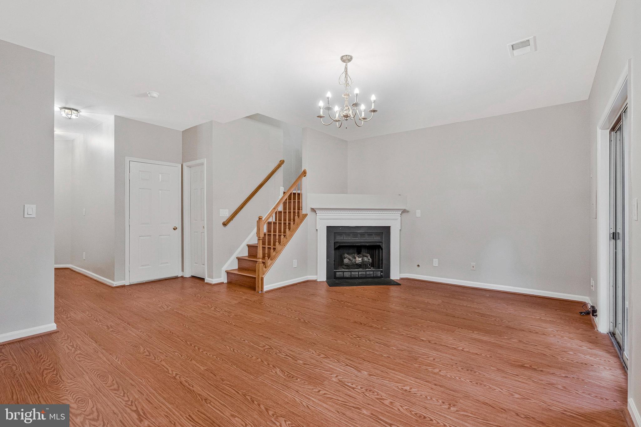 2504 WOODROW WILSON DRIVE