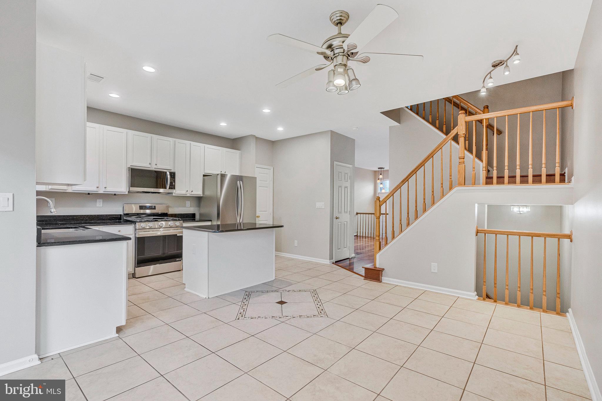 2504 WOODROW WILSON DRIVE