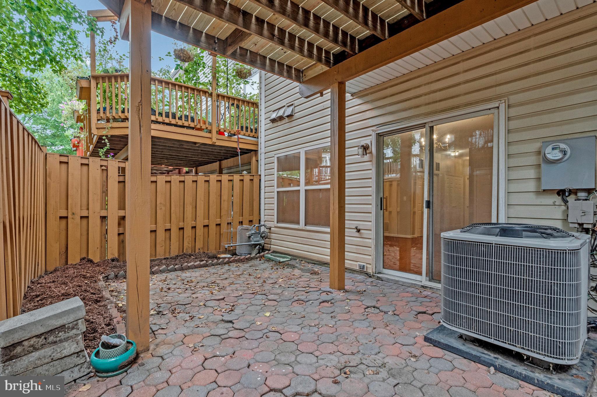 2504 WOODROW WILSON DRIVE