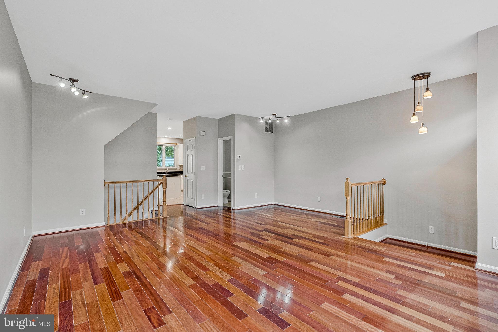 2504 WOODROW WILSON DRIVE