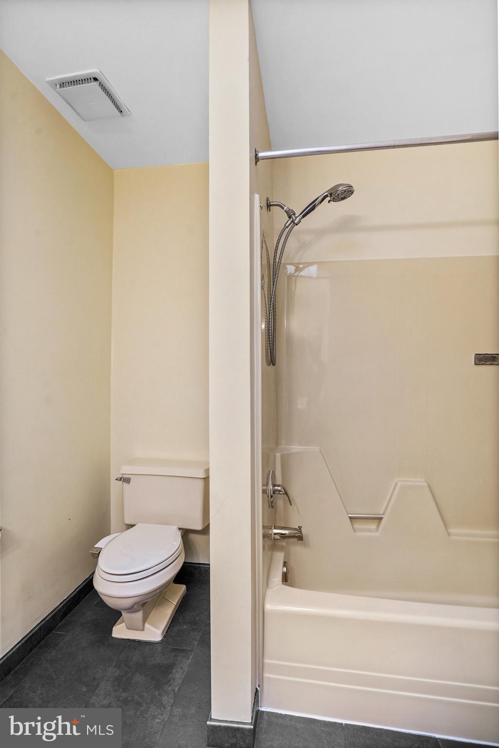 2247 CEDAR COVE COURT