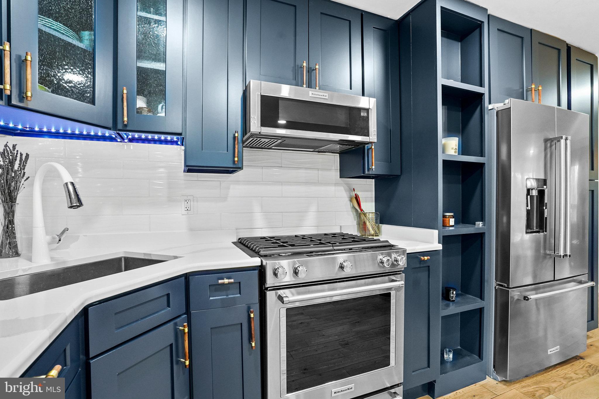 2247 CEDAR COVE COURT