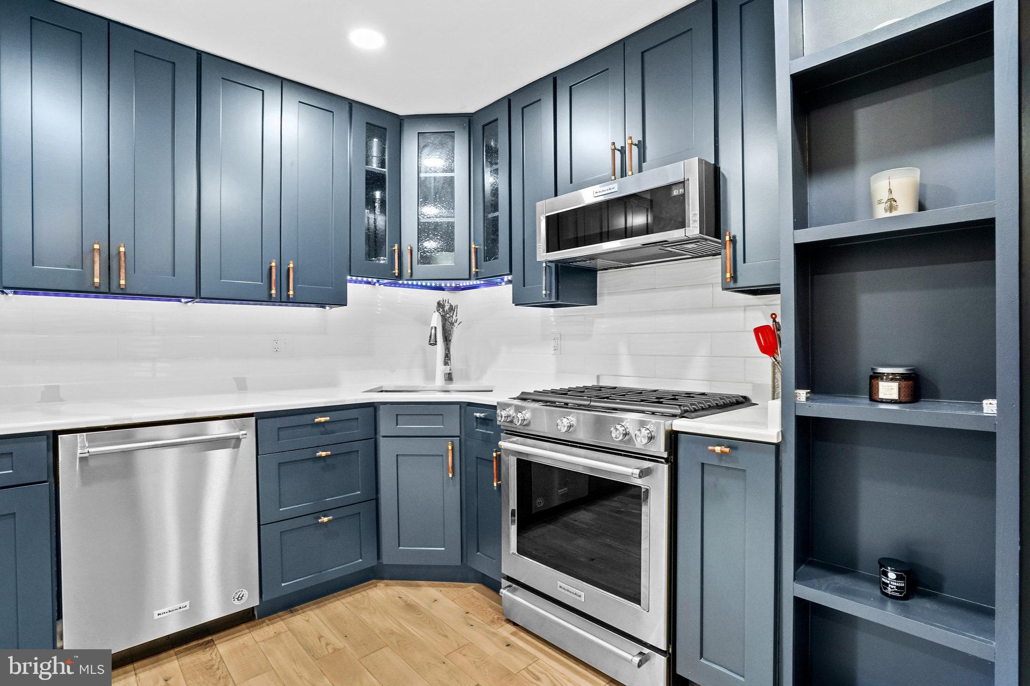 2247 CEDAR COVE COURT