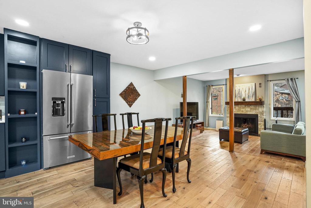 2247 CEDAR COVE COURT
