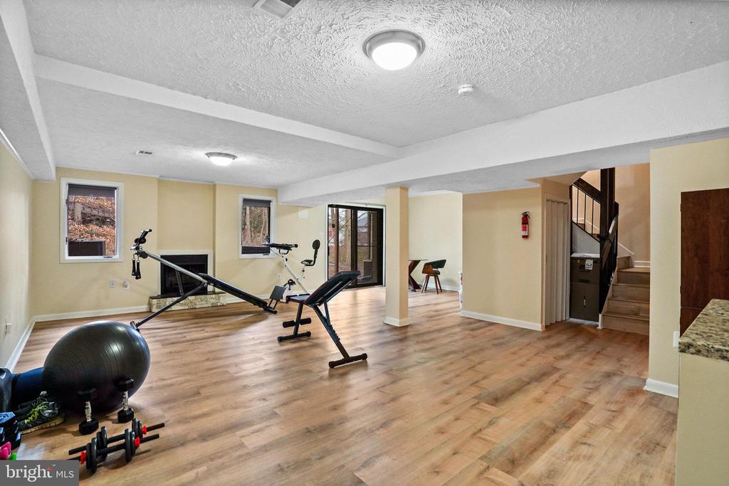 2247 CEDAR COVE COURT