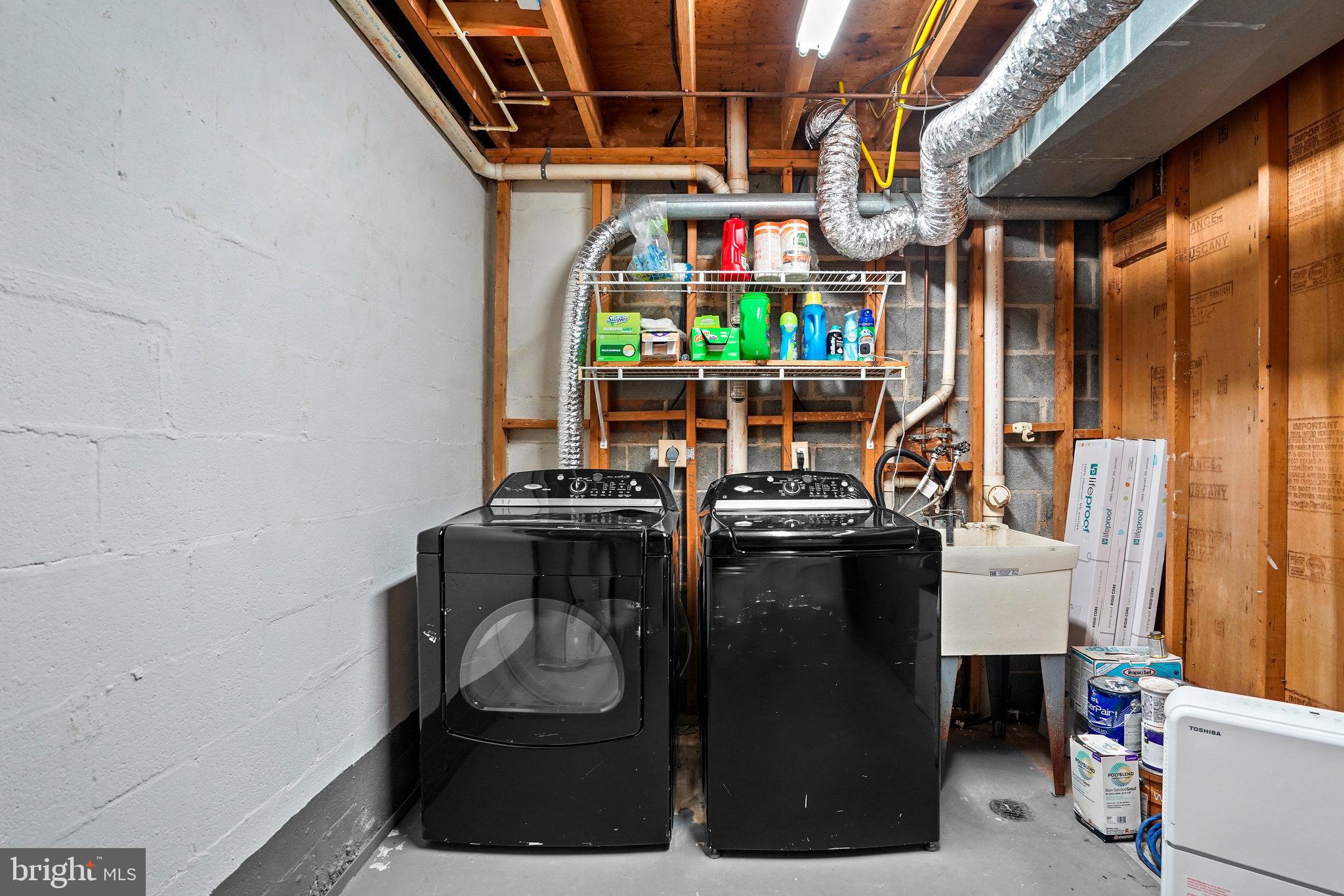 2247 CEDAR COVE COURT