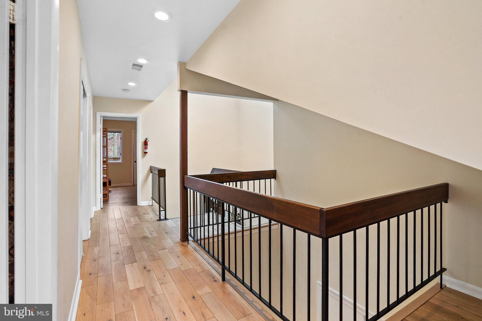 2247 CEDAR COVE COURT