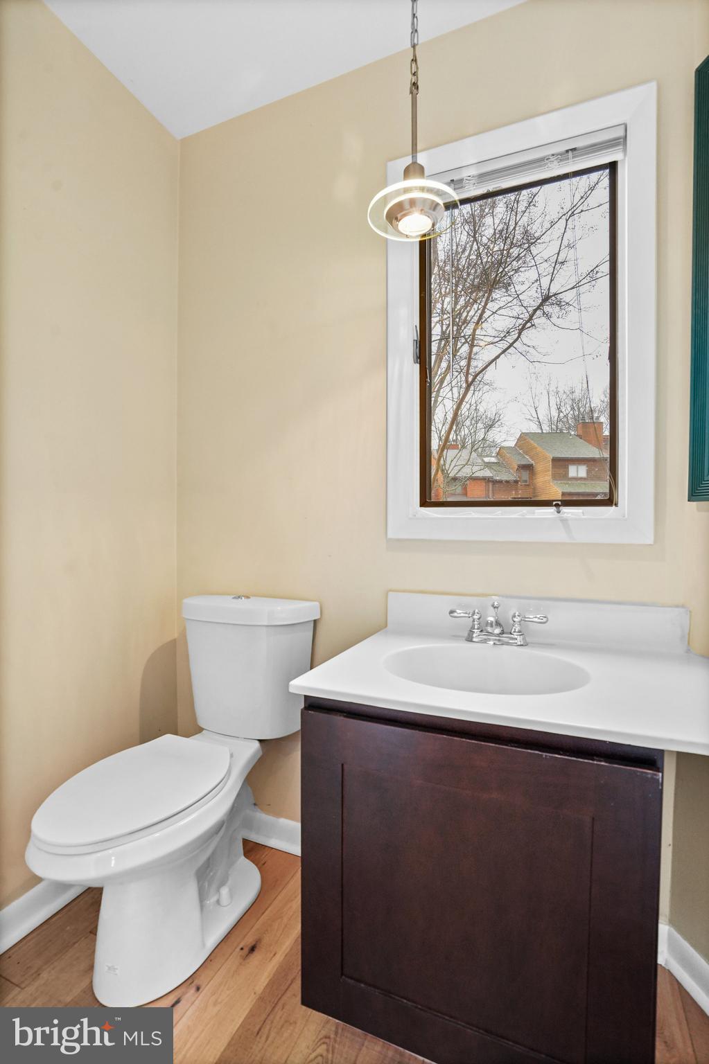 2247 CEDAR COVE COURT