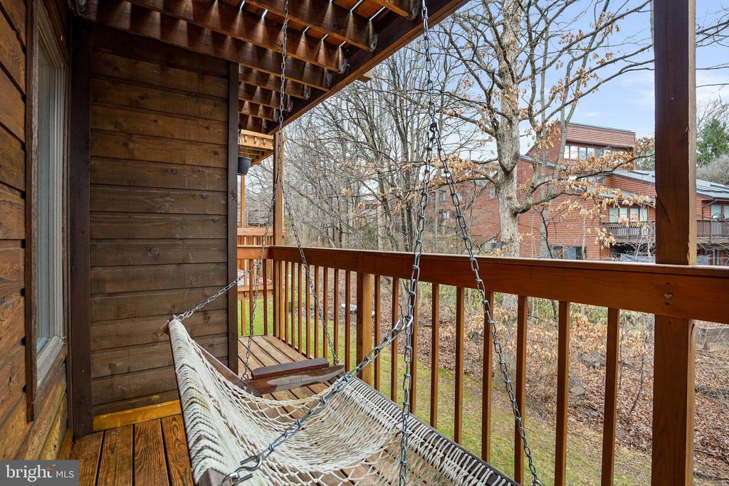 2247 CEDAR COVE COURT