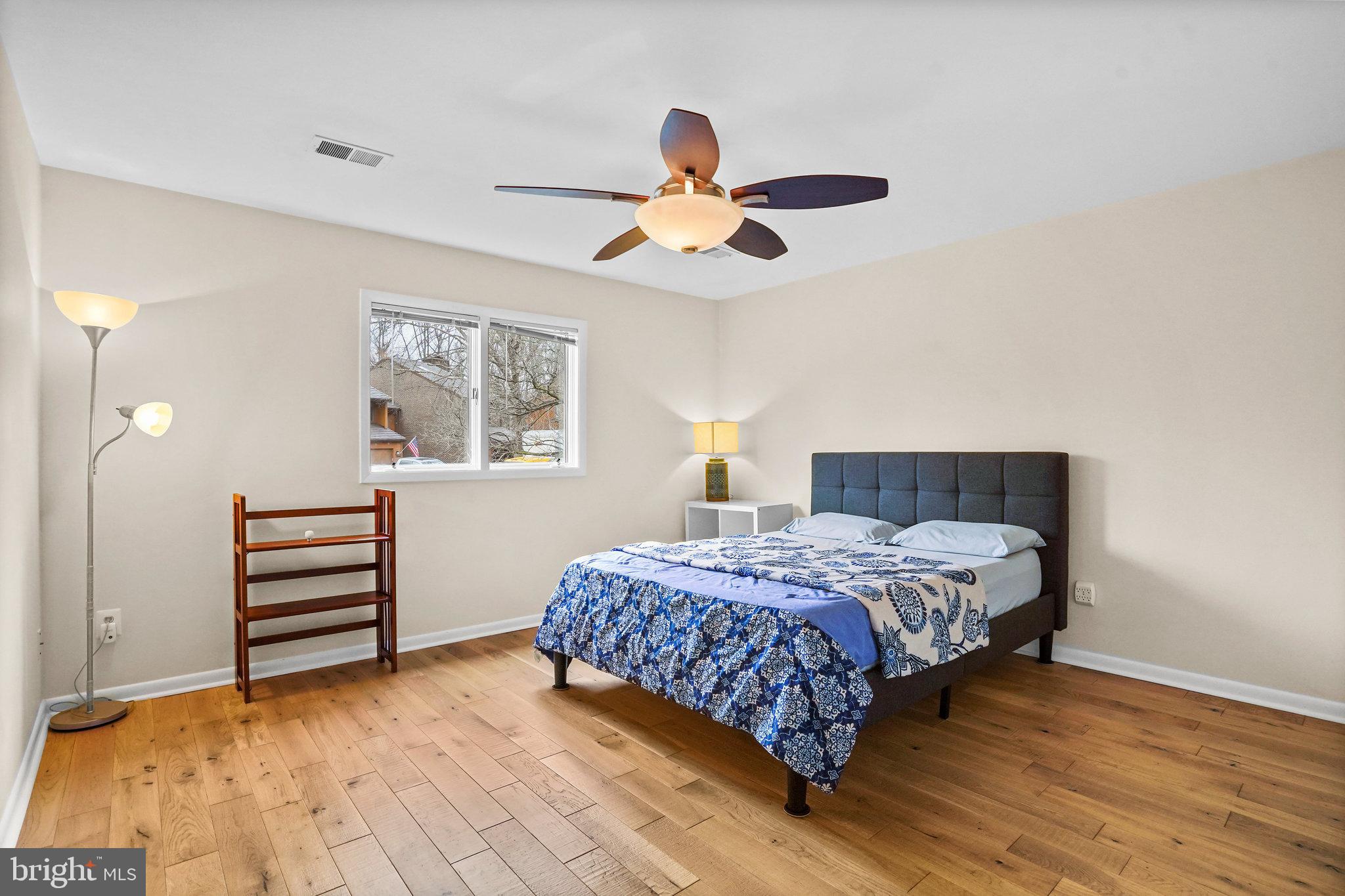 2247 CEDAR COVE COURT