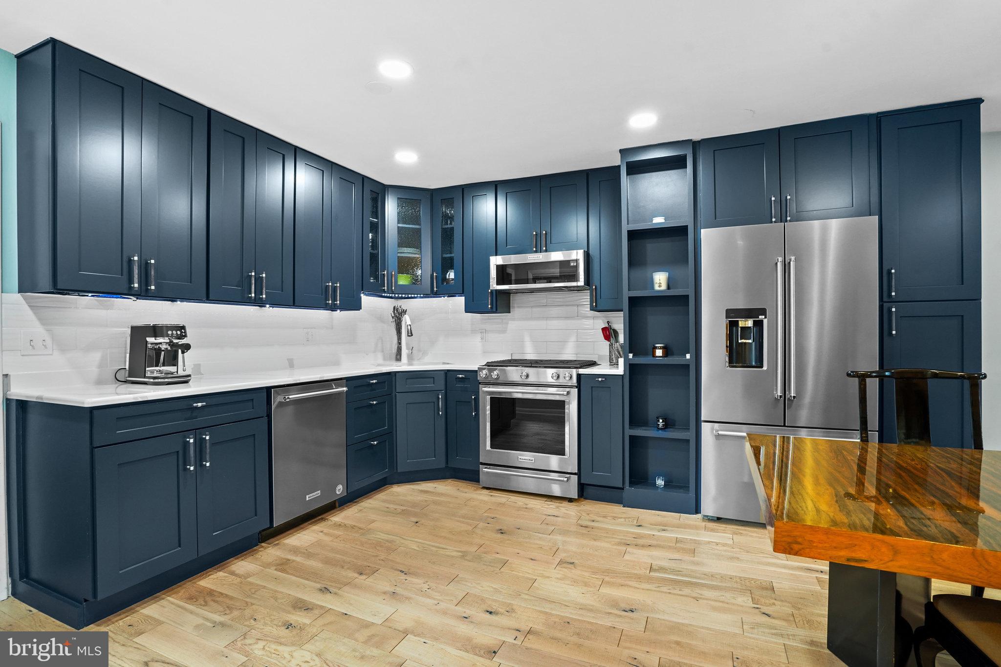 2247 CEDAR COVE COURT