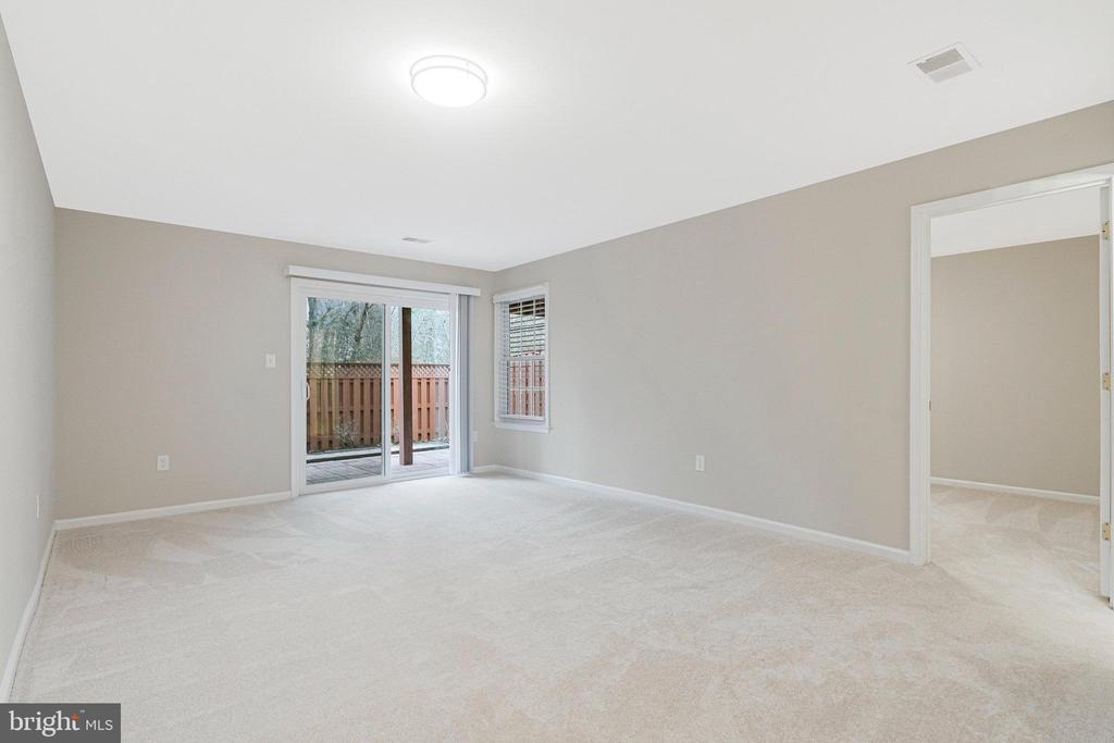 1707 STUART POINTE LANE
