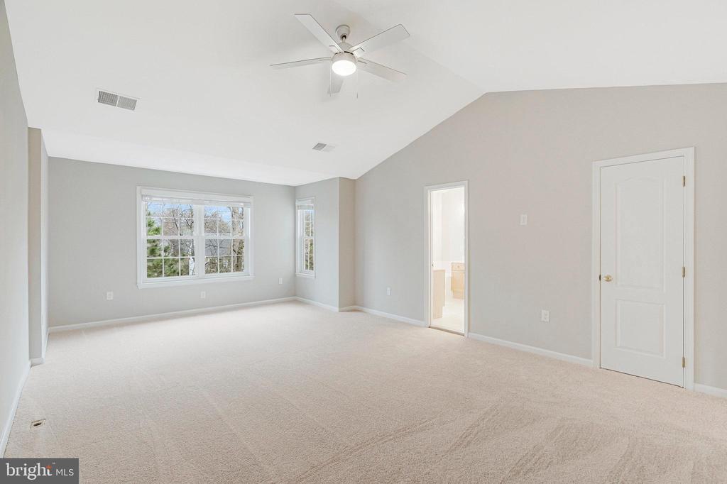 1707 STUART POINTE LANE