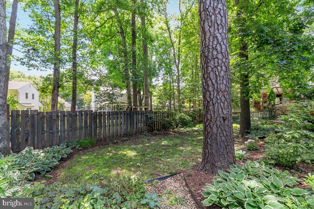 12221 HARBOR TOWN CIRCLE
