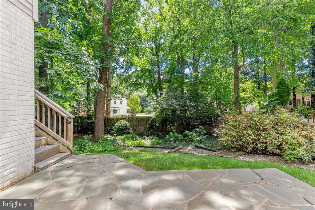 12221 HARBOR TOWN CIRCLE