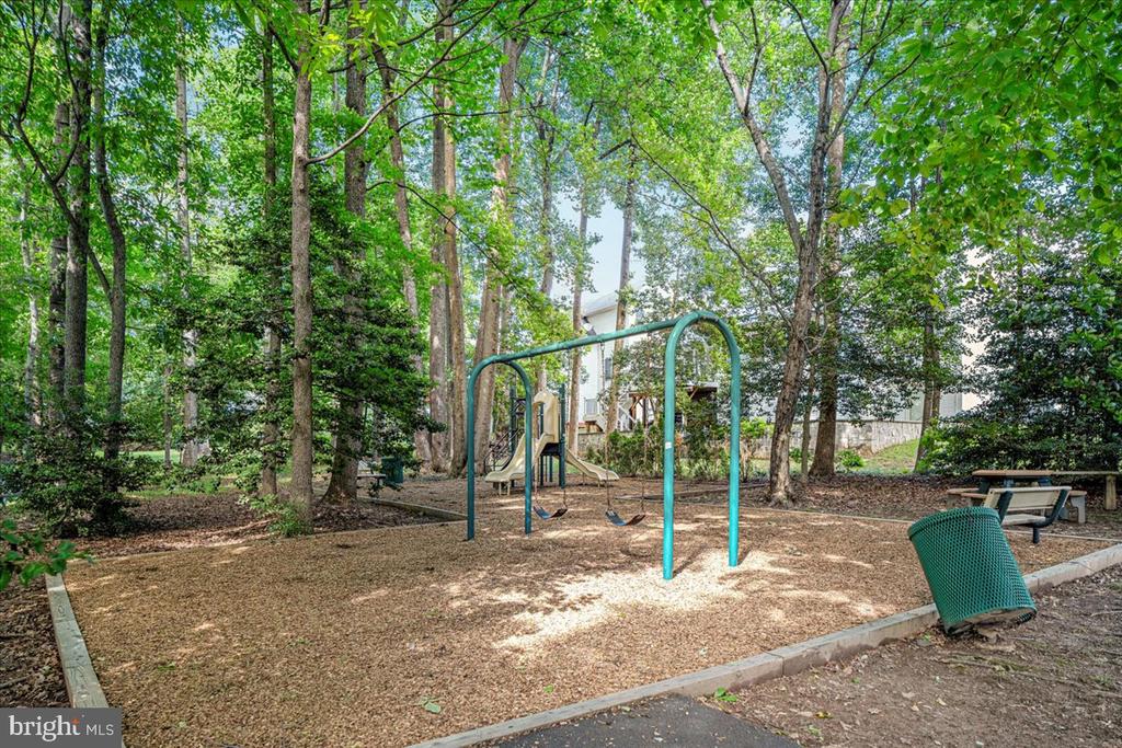 12221 HARBOR TOWN CIRCLE