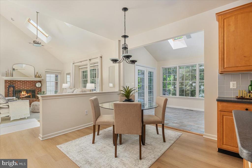 12221 HARBOR TOWN CIRCLE
