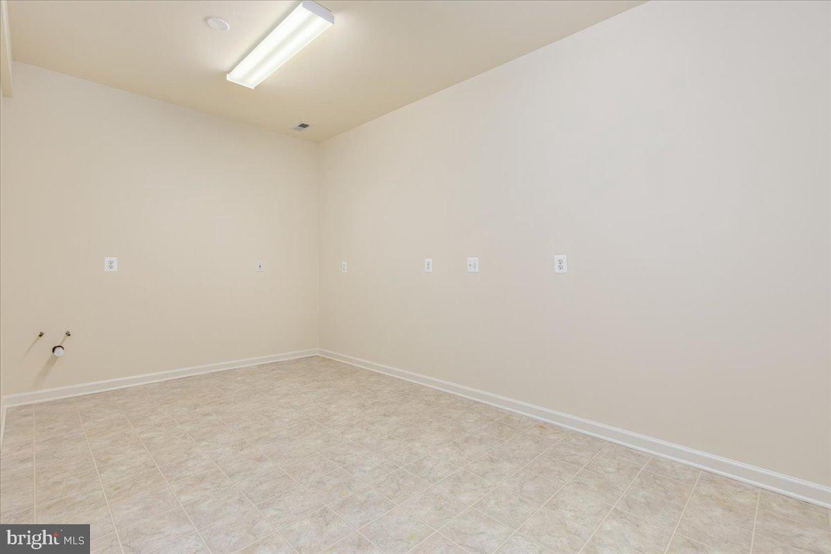 12221 HARBOR TOWN CIRCLE
