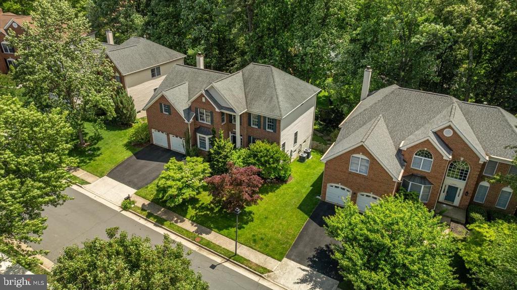 12221 HARBOR TOWN CIRCLE