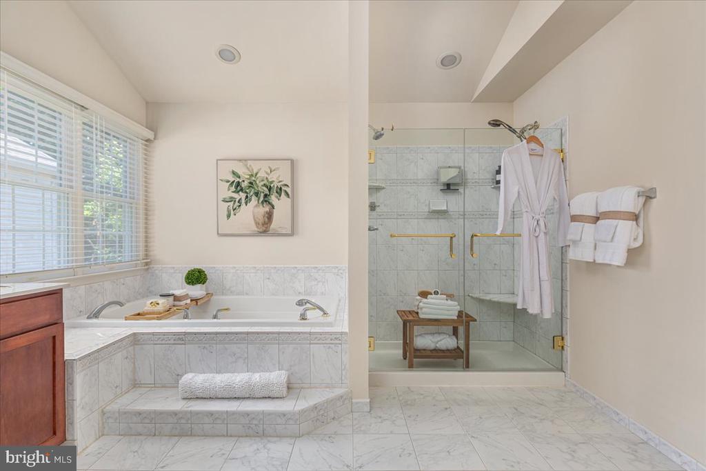 12221 HARBOR TOWN CIRCLE