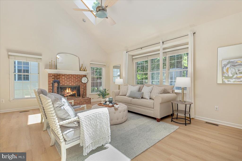 12221 HARBOR TOWN CIRCLE