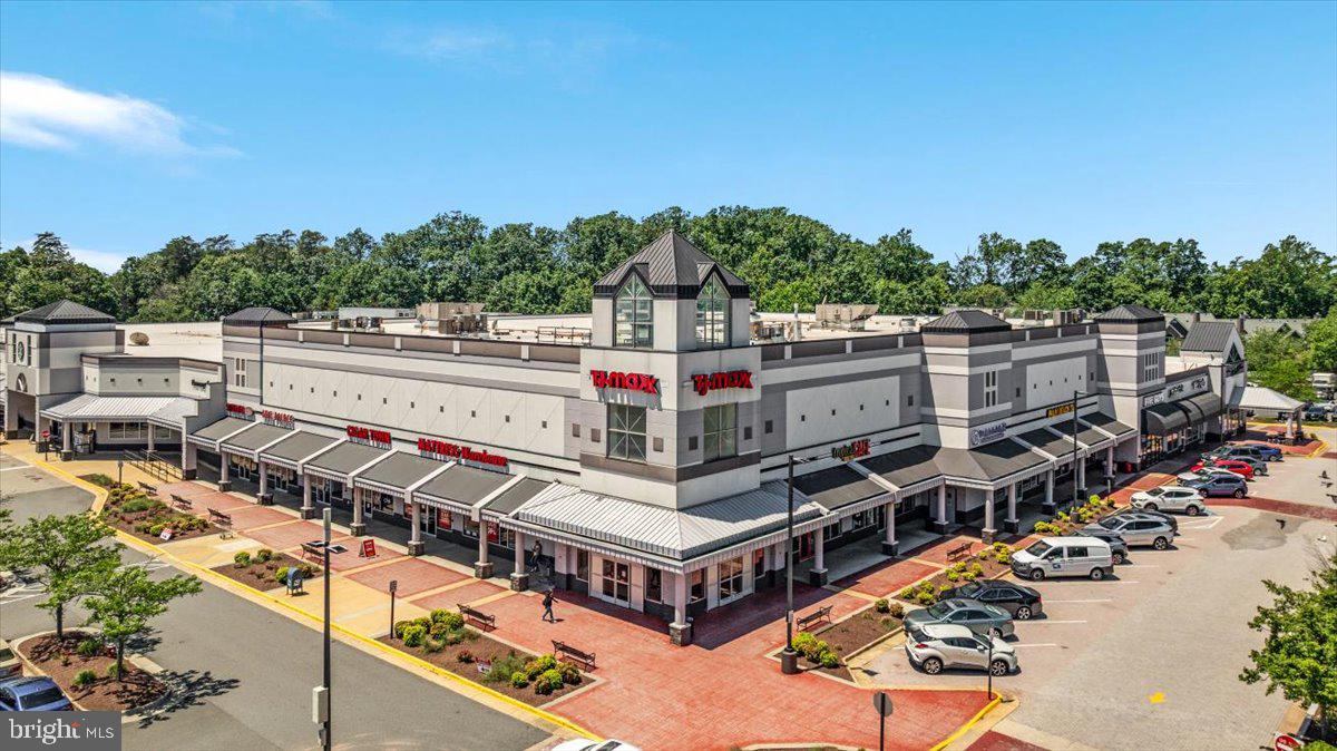 12221 HARBOR TOWN CIRCLE