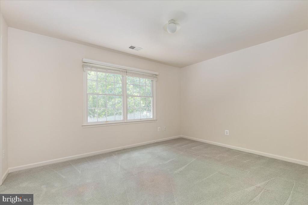 12221 HARBOR TOWN CIRCLE