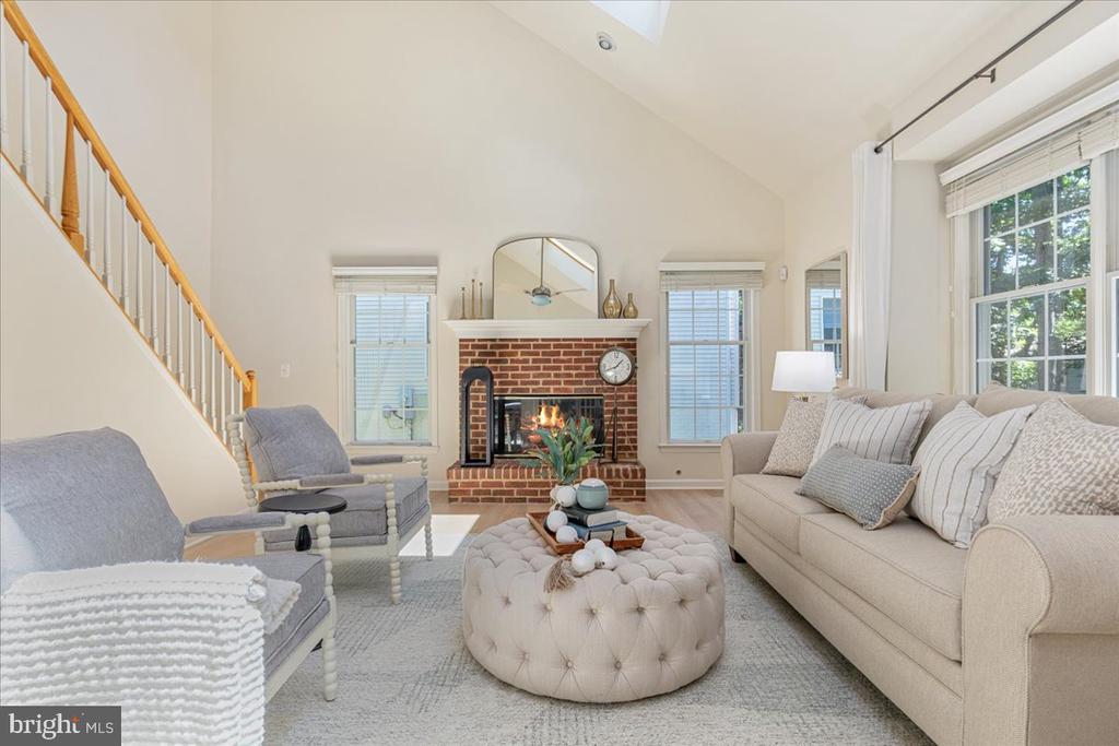 12221 HARBOR TOWN CIRCLE