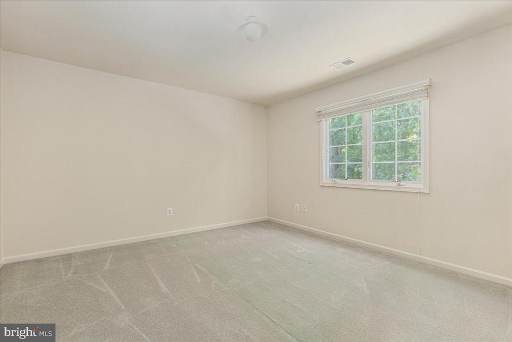 12221 HARBOR TOWN CIRCLE