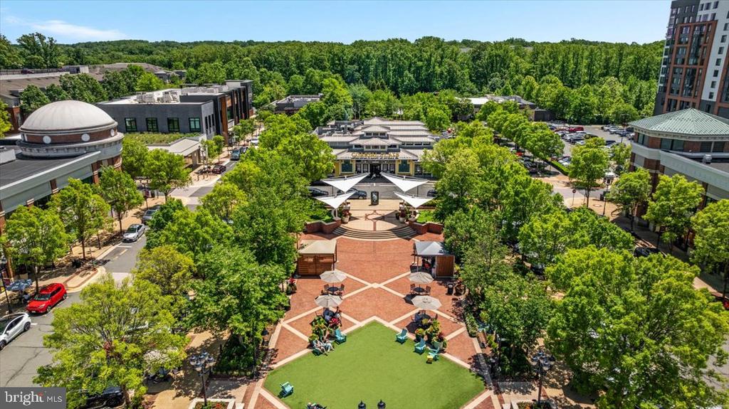 12221 HARBOR TOWN CIRCLE