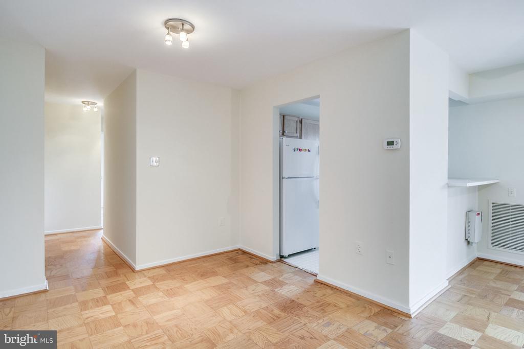 5603 FRANCONIA ROAD Unit: 302