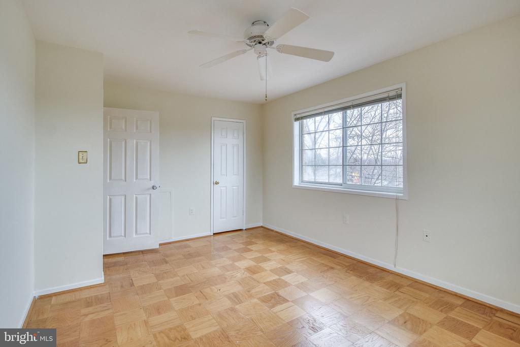 5603 FRANCONIA ROAD Unit: 302