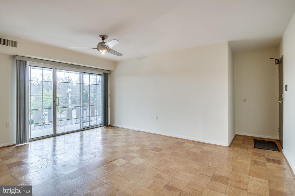 5603 FRANCONIA ROAD Unit: 302