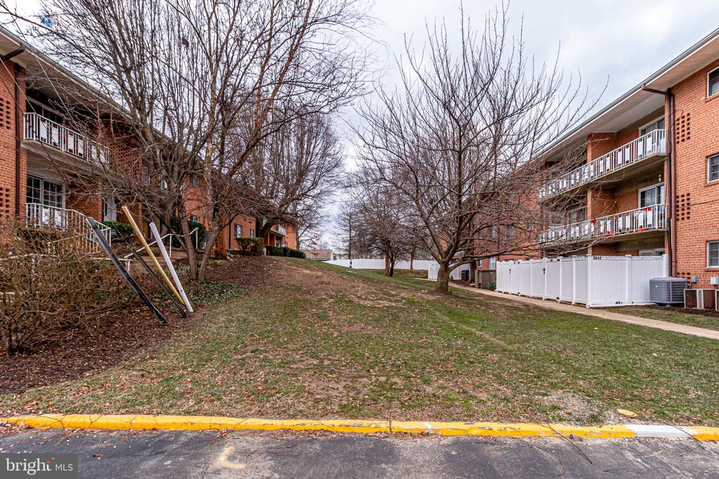 5603 FRANCONIA ROAD Unit: 302