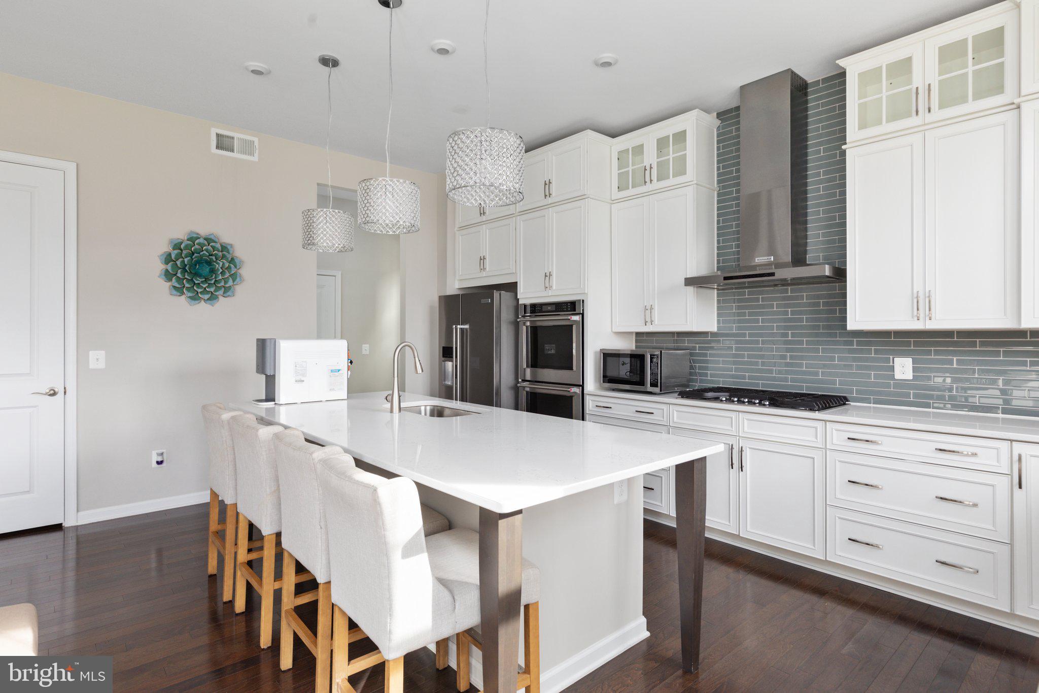 40959 Cutleaf LANE