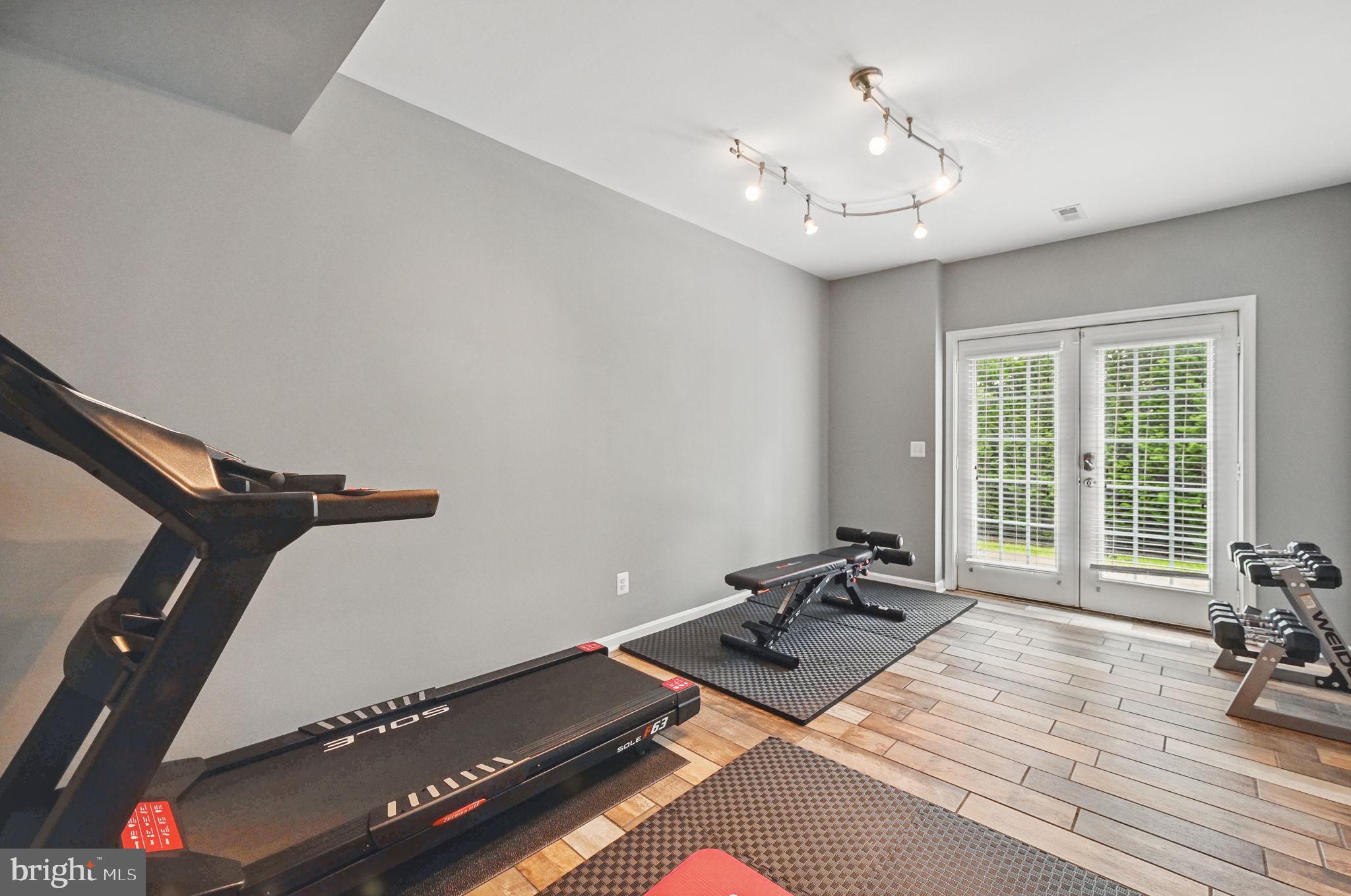 9129 Autumn Glory Ln