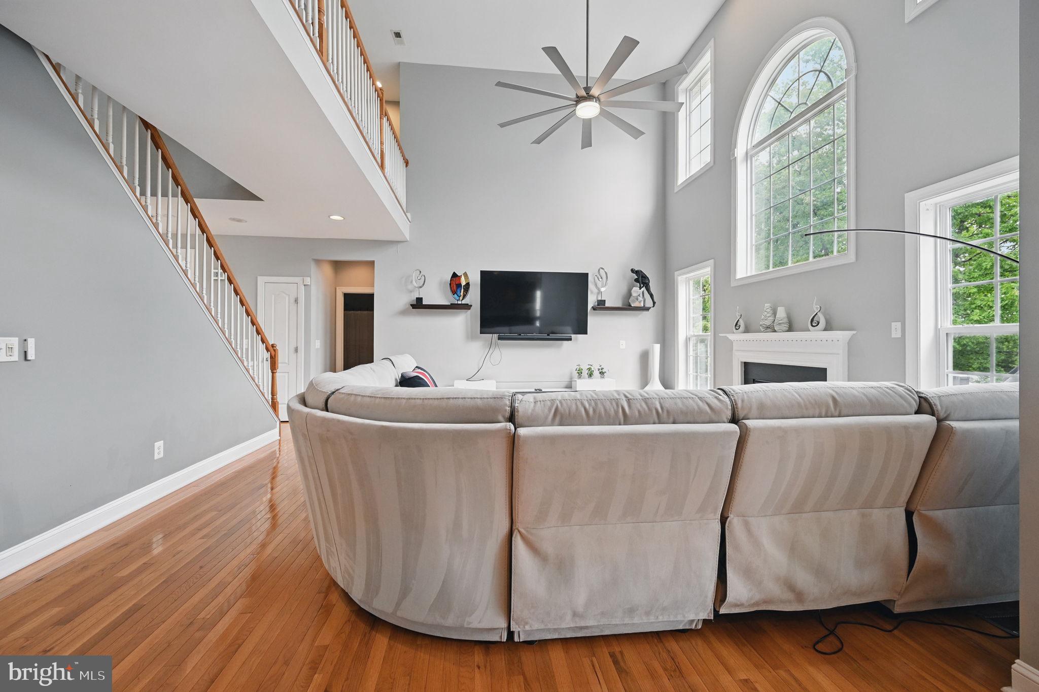 9129 Autumn Glory Ln