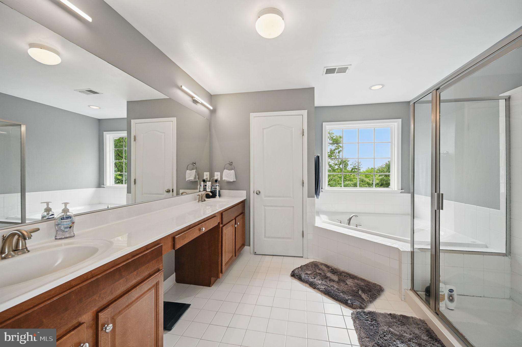 9129 Autumn Glory Ln