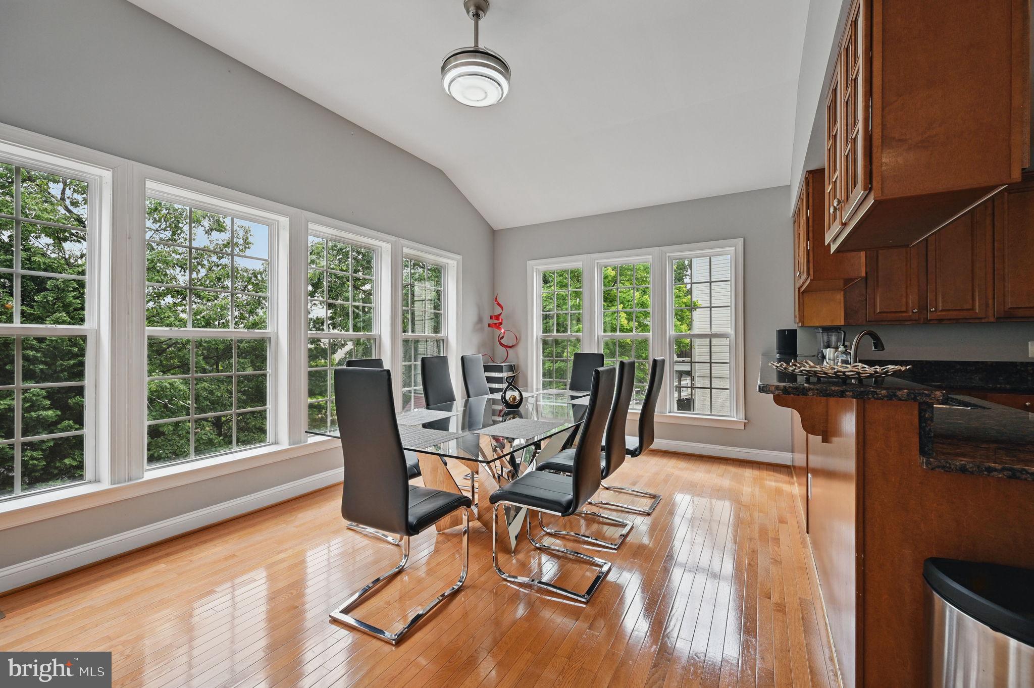 9129 Autumn Glory Ln