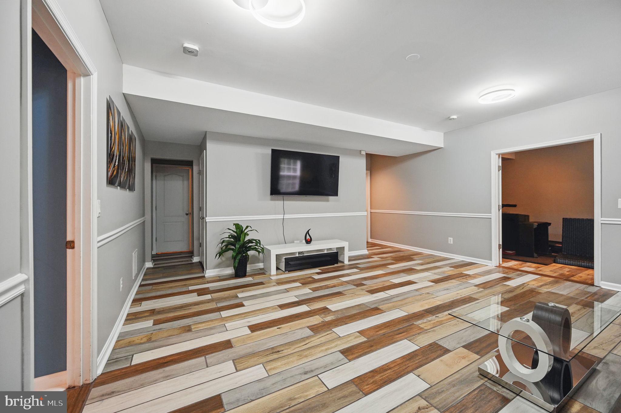 9129 Autumn Glory Ln